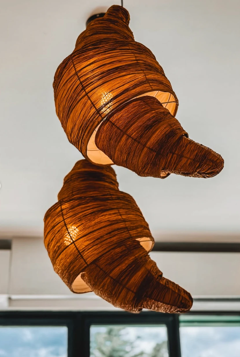 Lampu gantung rotan spiral